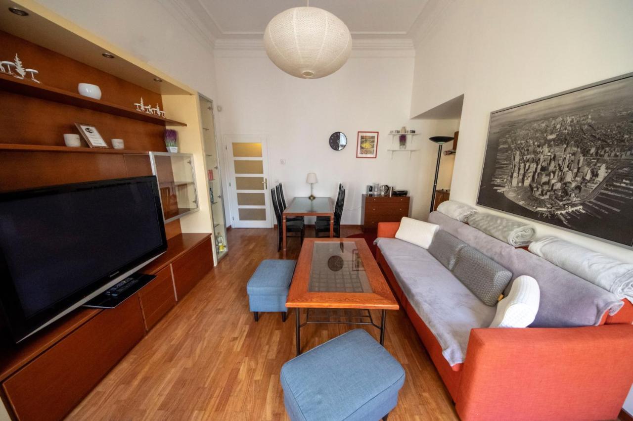 Autentic Apartments Platnerska Prague Luaran gambar